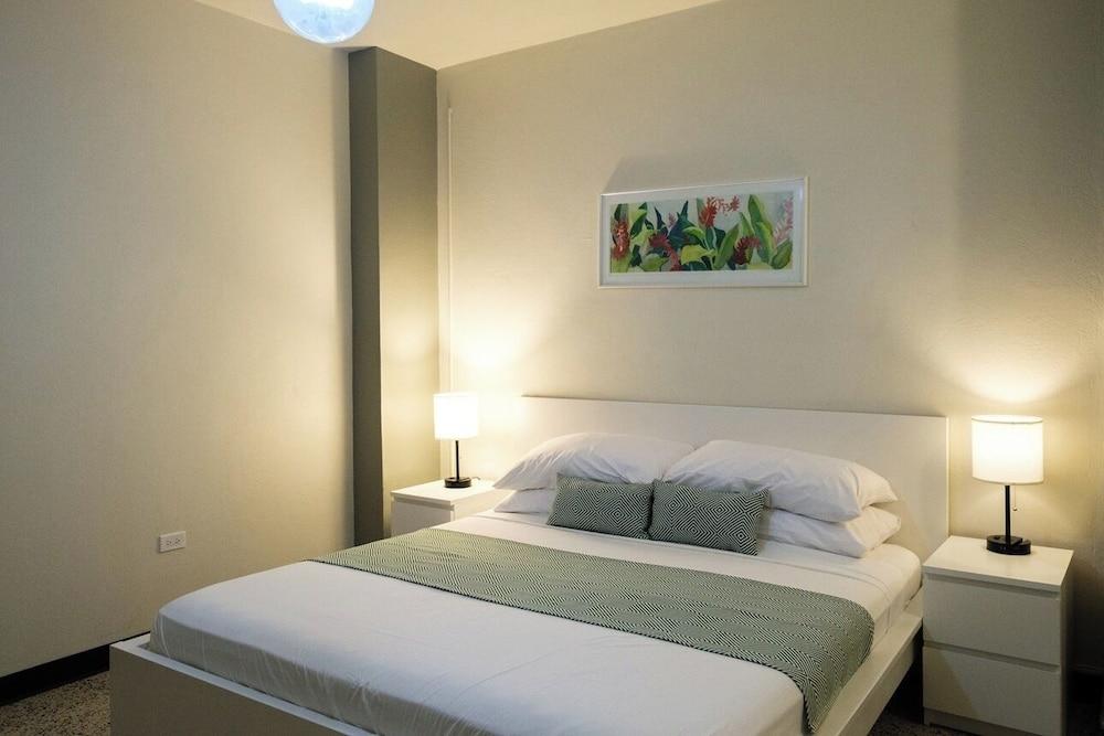 Near Old San Juan Zero-cost Parking A C