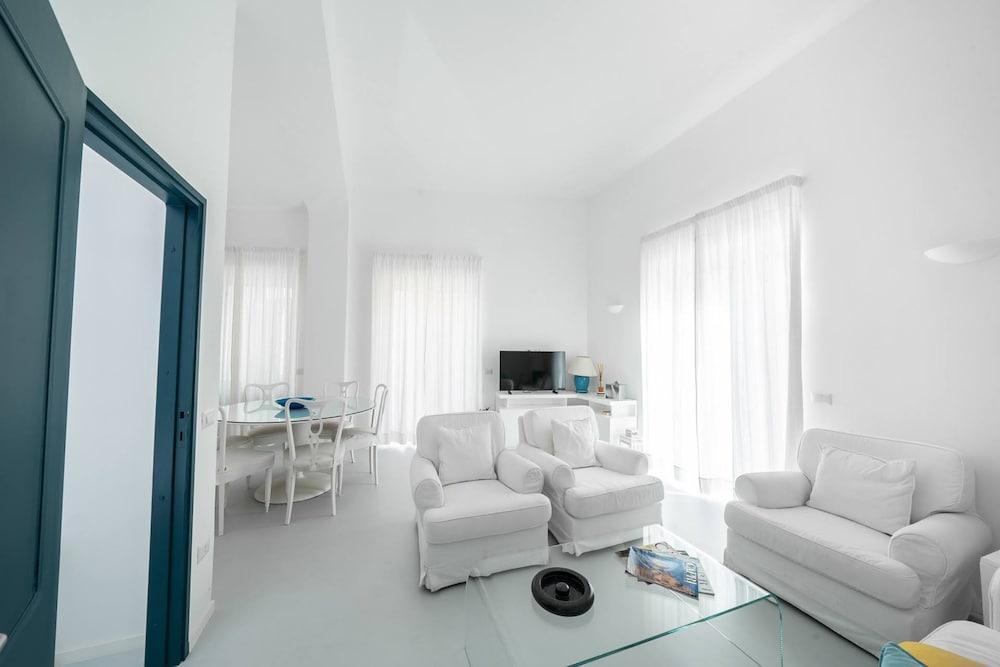 Cocor Capri by Elite Villas