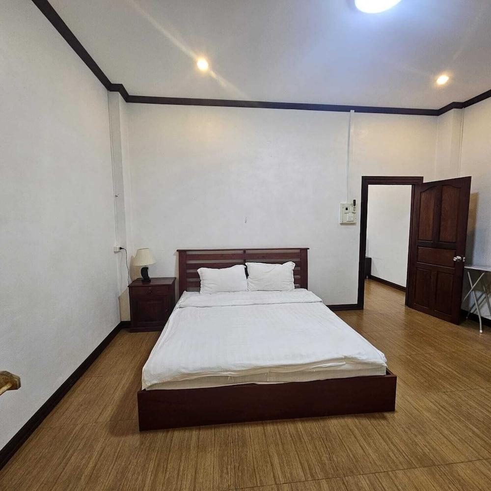 ALI XAYATHIT APARTMENT & HOTEL