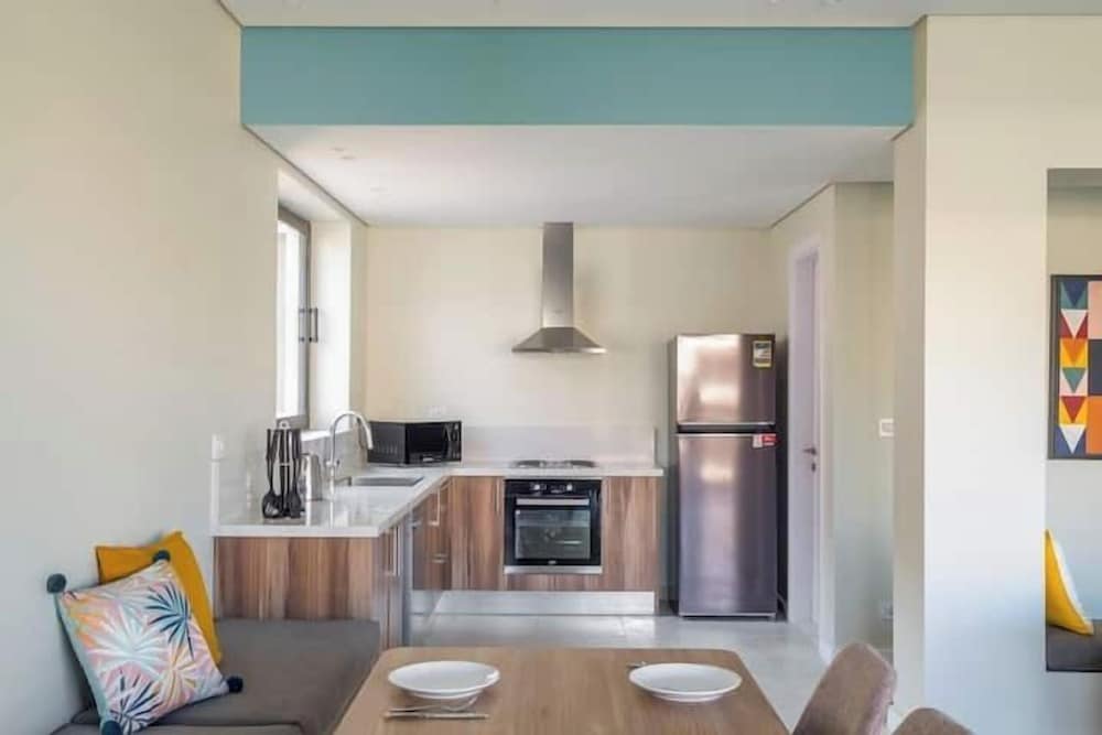 Lourina at Lake View Residence