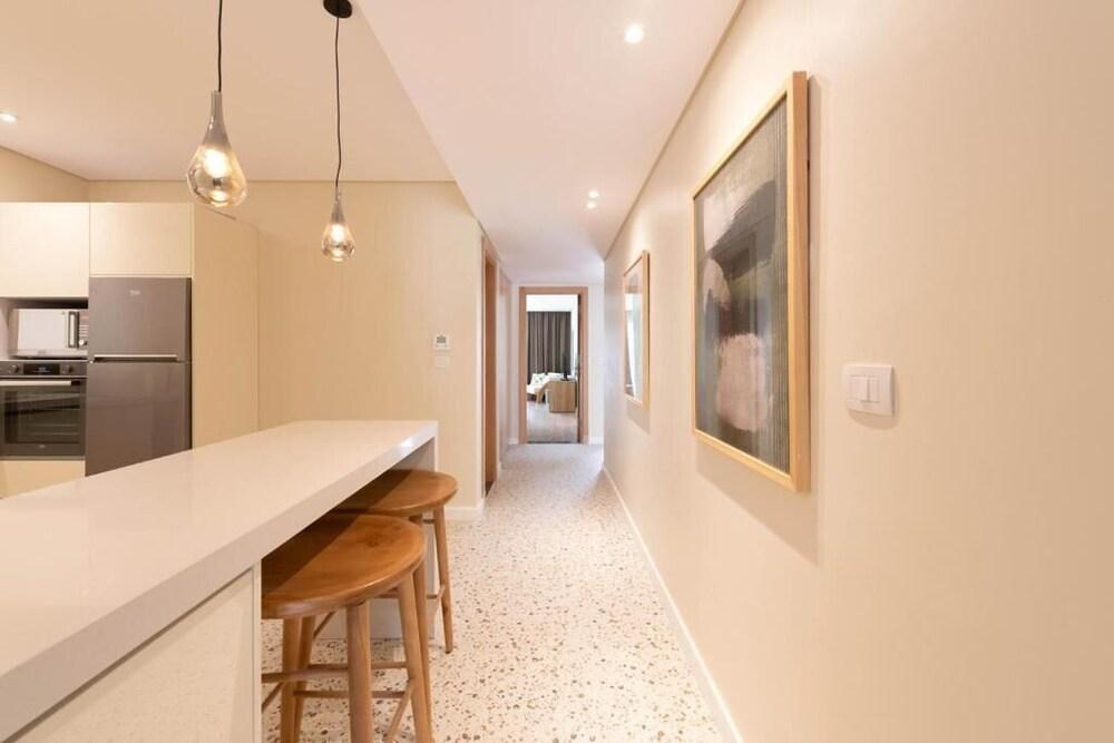 Meraviglia at New Giza