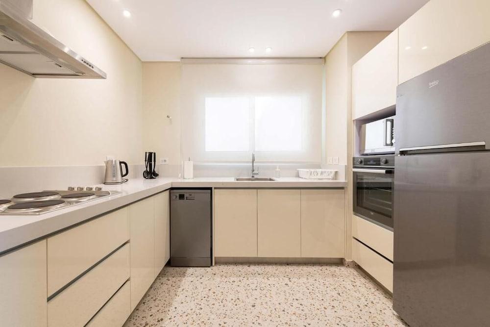 Meraviglia at New Giza