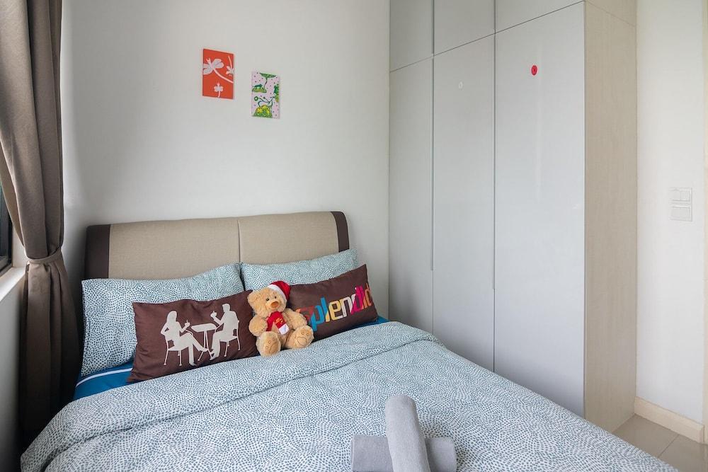 Lux Dpristine 3BR Home w Views, 5mins to Legoland