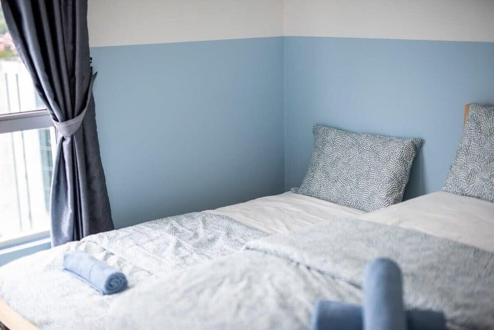 Bright & Modern 3BR Suite, Free Parking