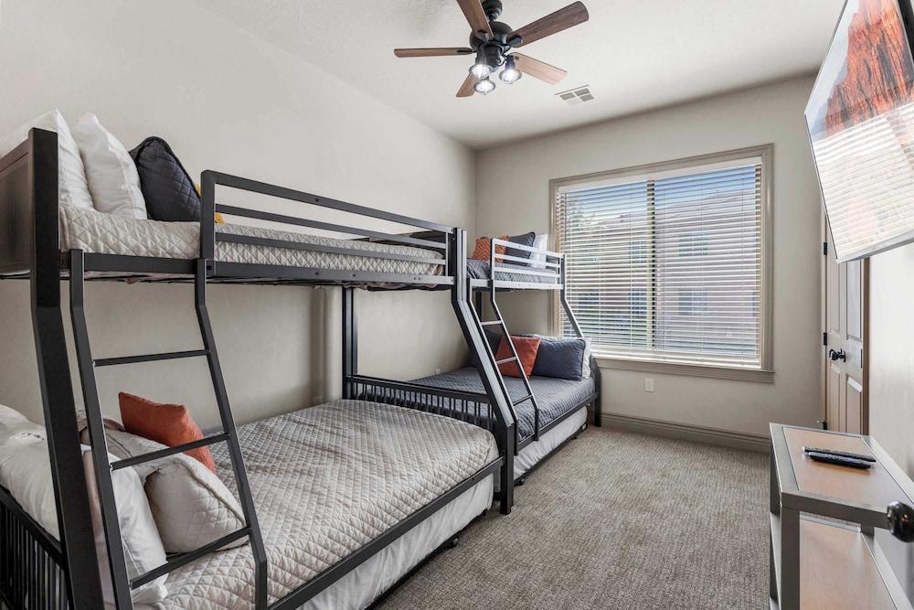 Sunset Vista - Amazing Views - Pet Friendly!