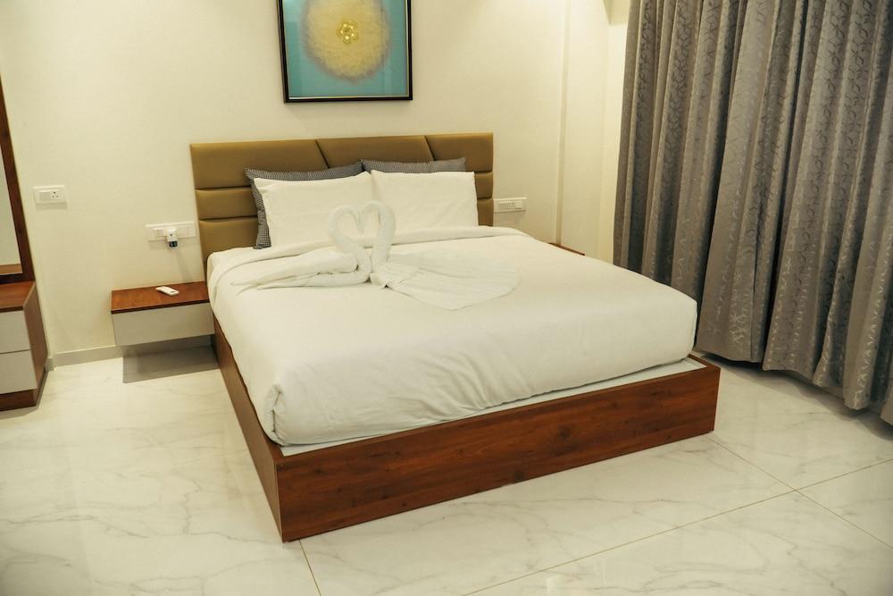 Snap Inn Rooms By The Buzz House