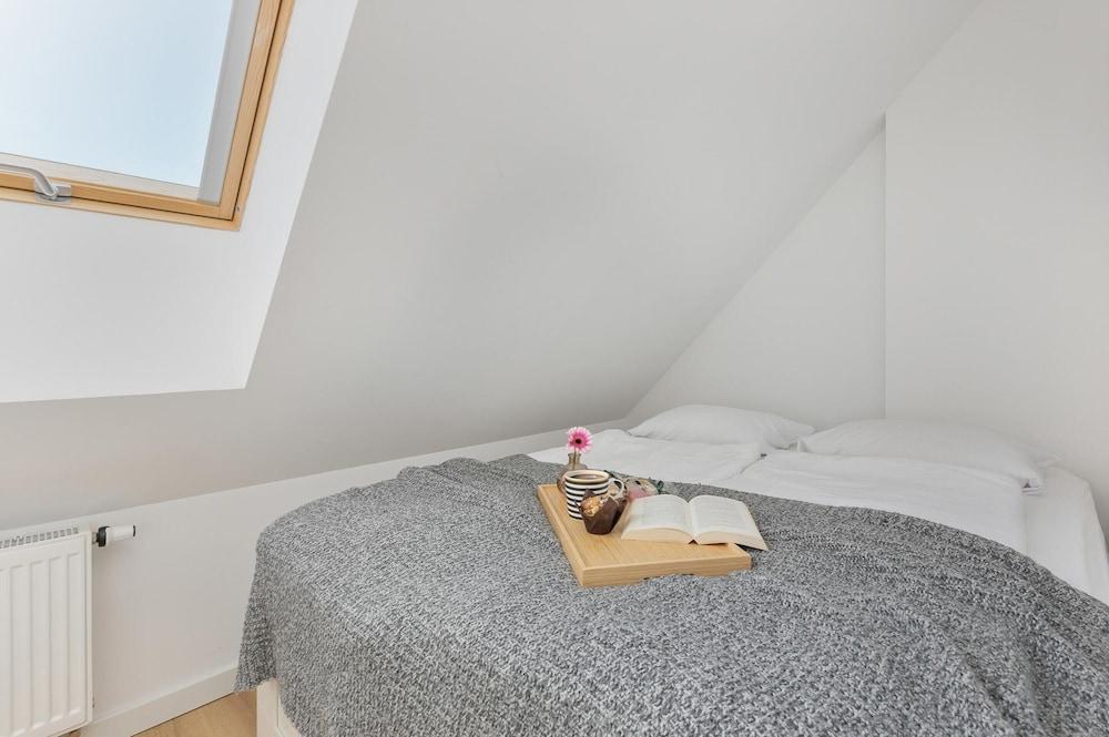 Holiday Home, 3 Bedrooms, Private Garden