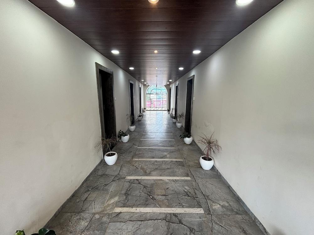 Hotel Dhana Lakshmi Bliss