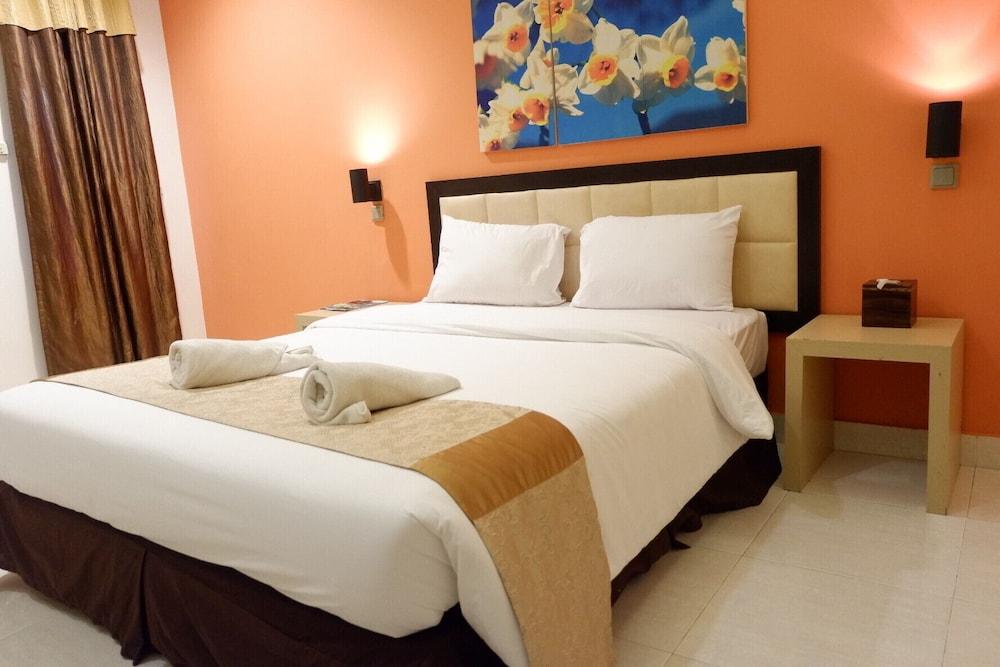 Ataya Hotel by Qinarya