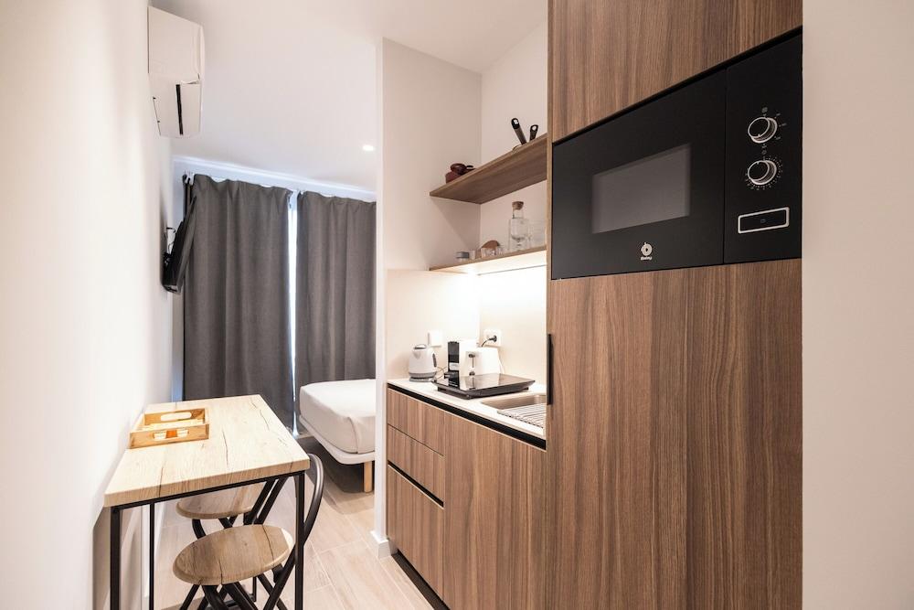 Yard Patraix by Concept