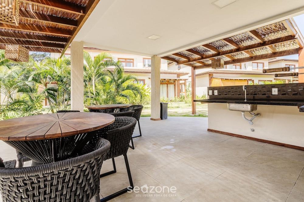 House With Barbecue in the Condominium Cvb0144