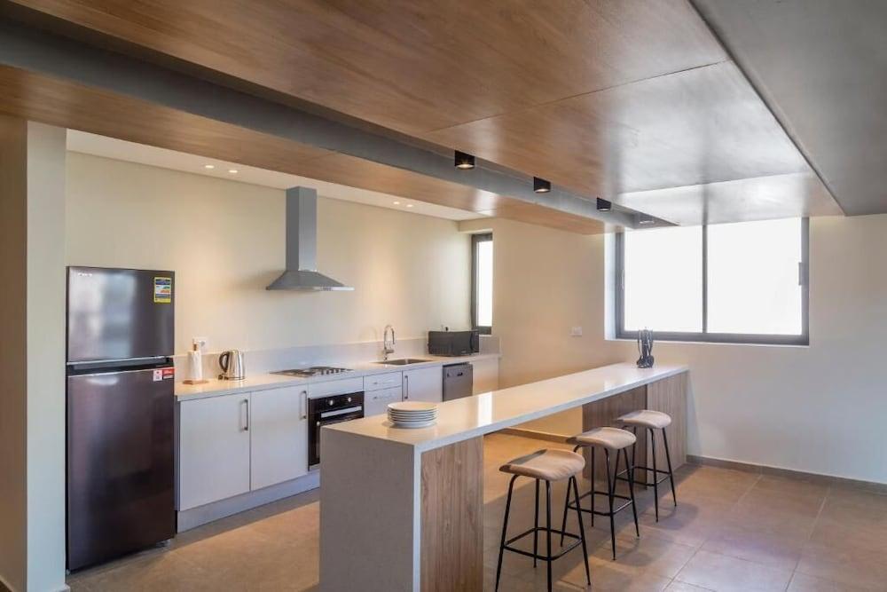 Sakura at Lake View Residence