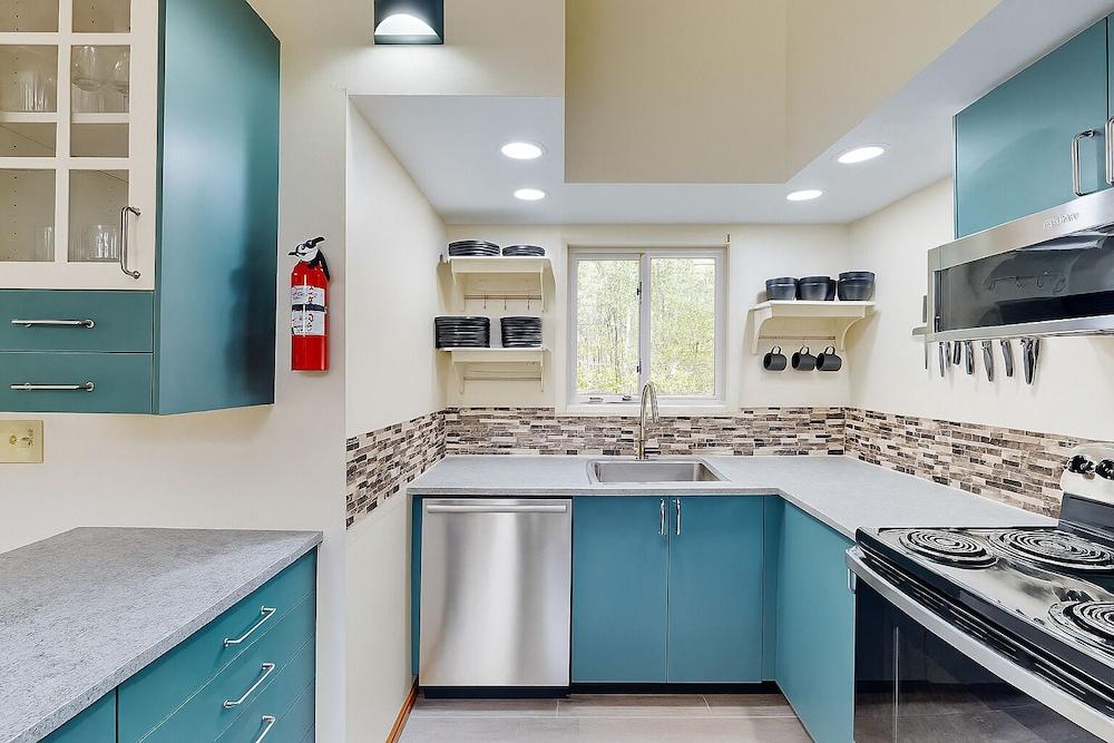 Poconos Hideaway - Woods & Wildlife