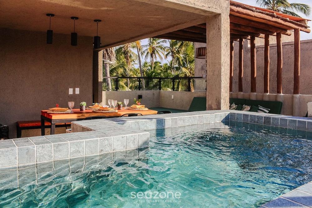 LBH - Houses in a Condominium With Swimming Pool and Barbecue