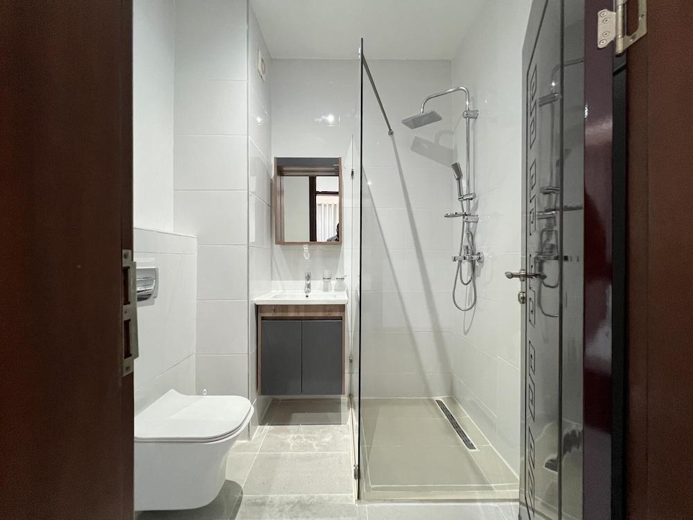 Apartment in Cantonment