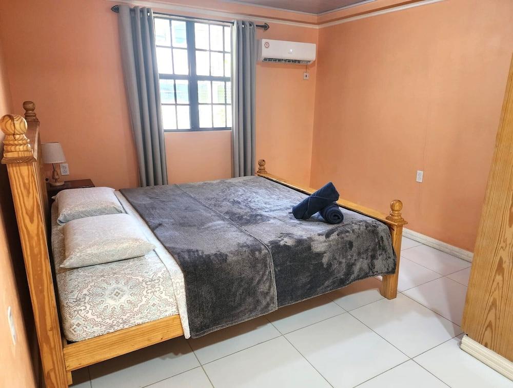 Ideal Executive Suites