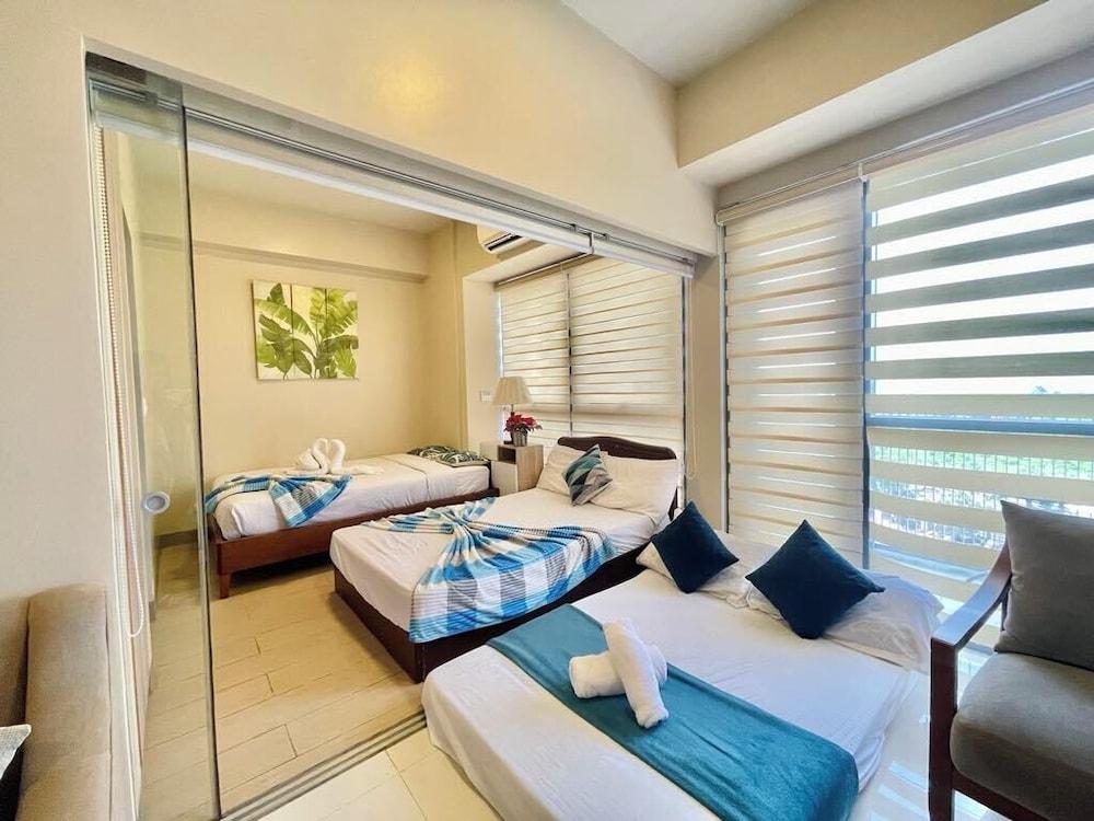 MactanNewtown Staycation Near The Beach