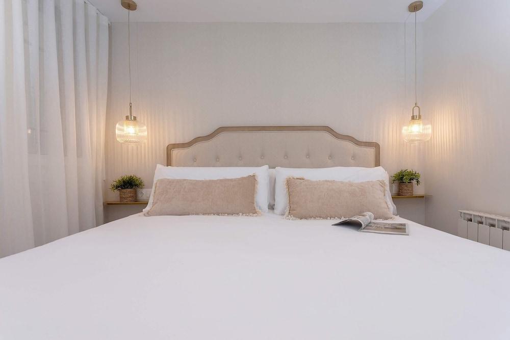 Bright 3bdroom Apartment in Granada. Recogidas III