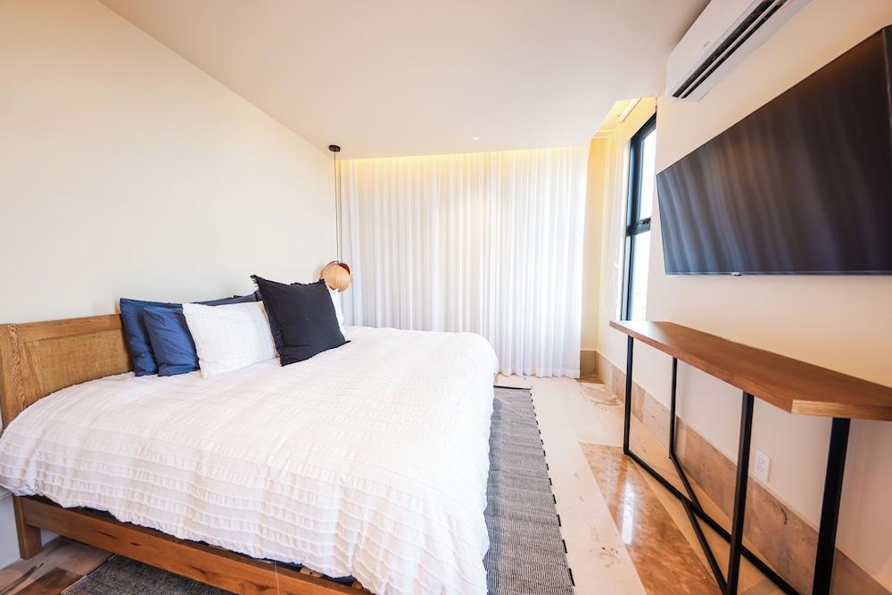 Distrito Puerto - Ocean & Mangrove Views