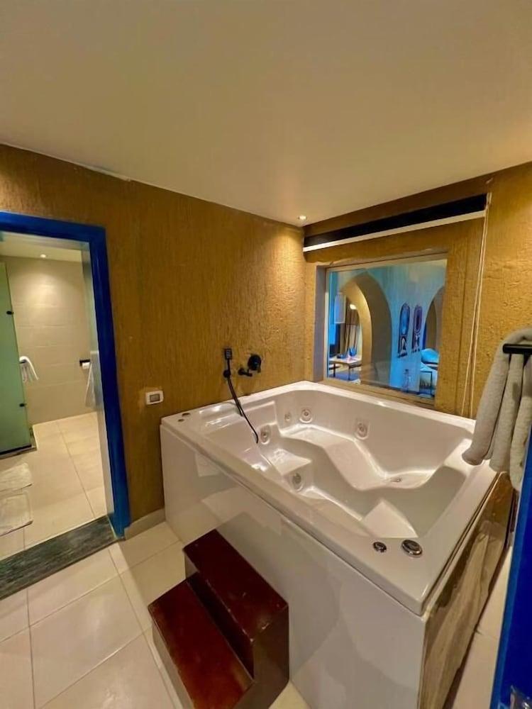 venecia resort fayoum