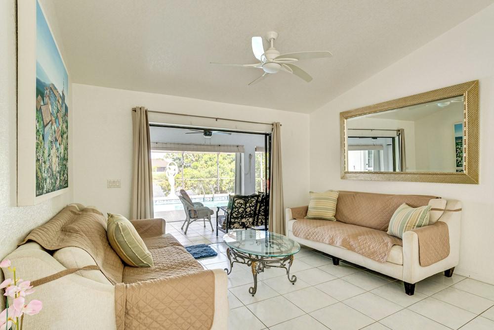 4 Mi to Beach: Canal-front Home in Port Charlotte!
