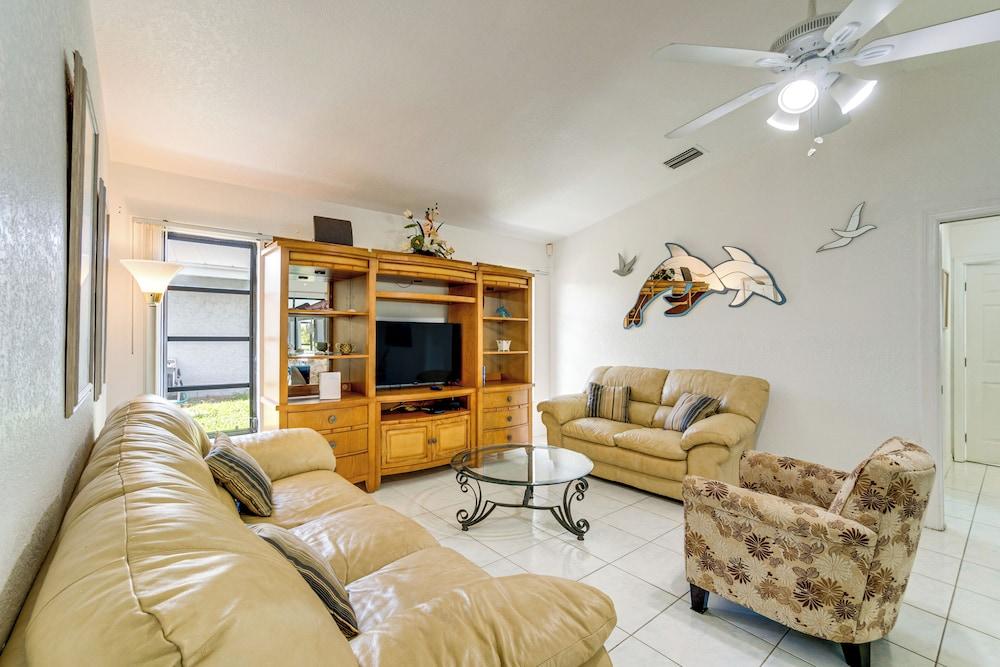 4 Mi to Beach: Canal-front Home in Port Charlotte!