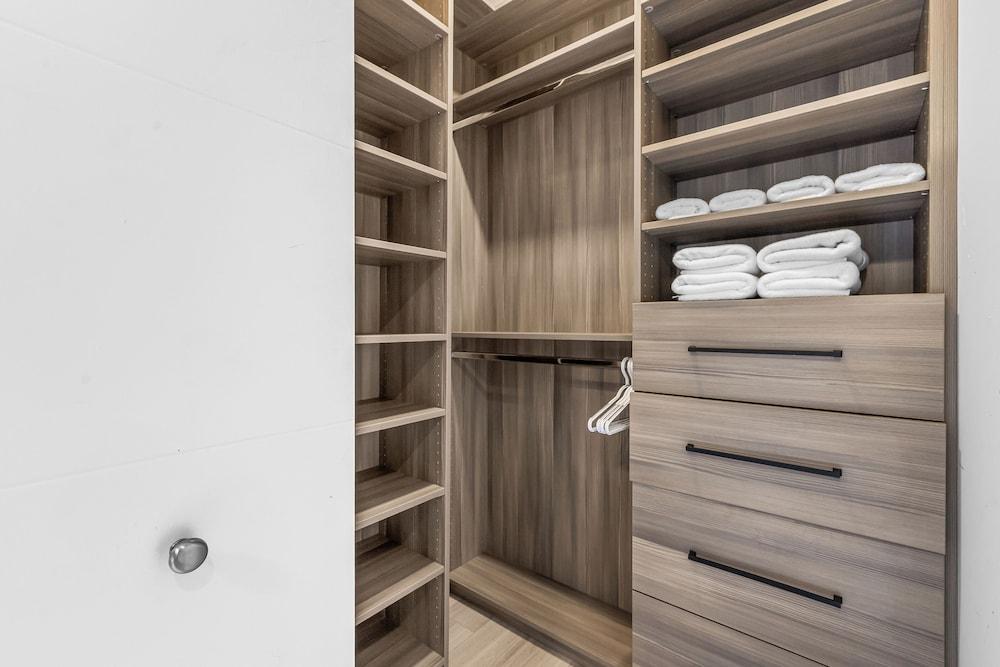 Fox Sonata Downtown Pool House