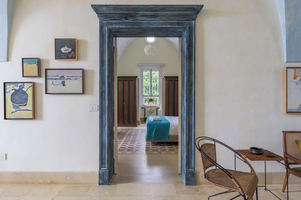 Amani Luxury 4BR Villa & Pool in Batroun