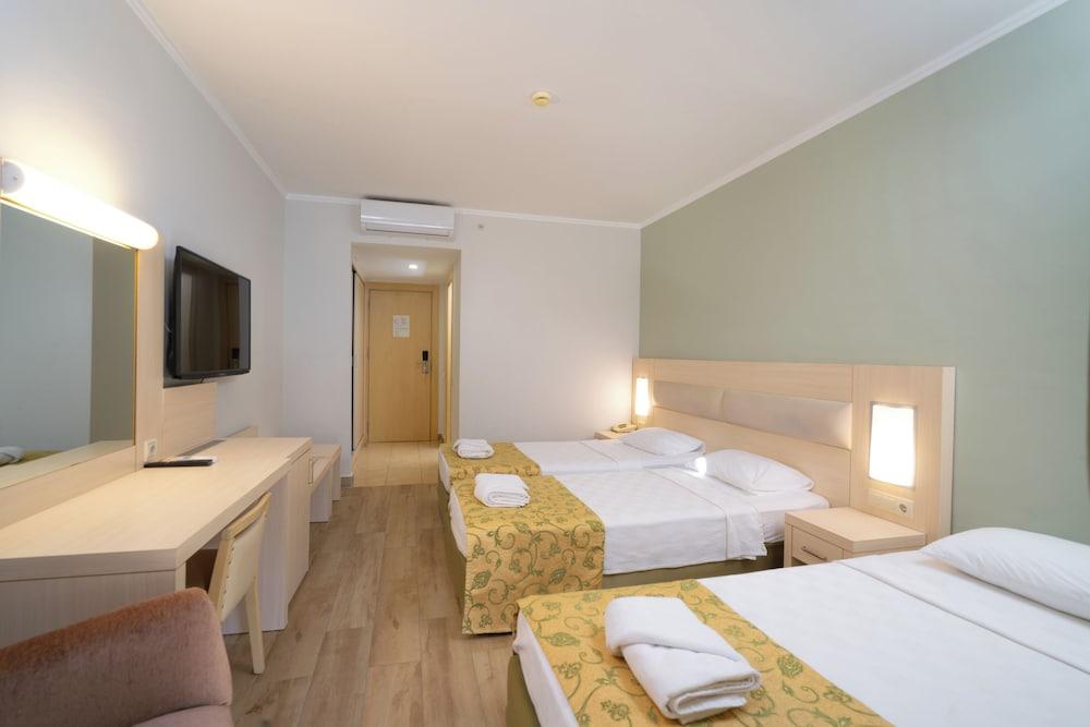 White Lilyum Hotel- All Inclusive