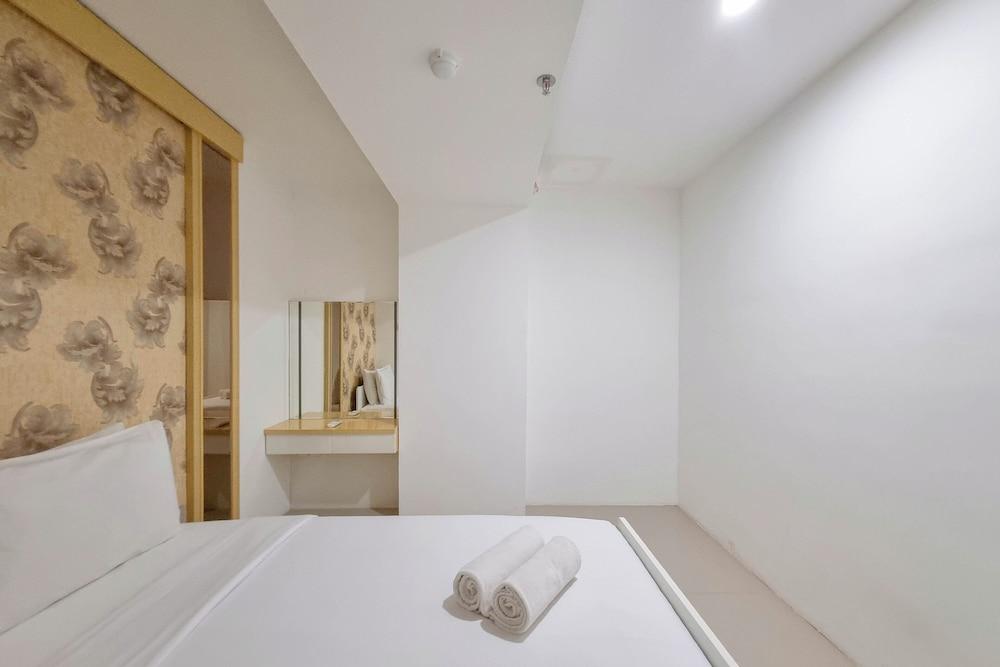 Spacious 2Br At Green Park Yogyakarta Apartment