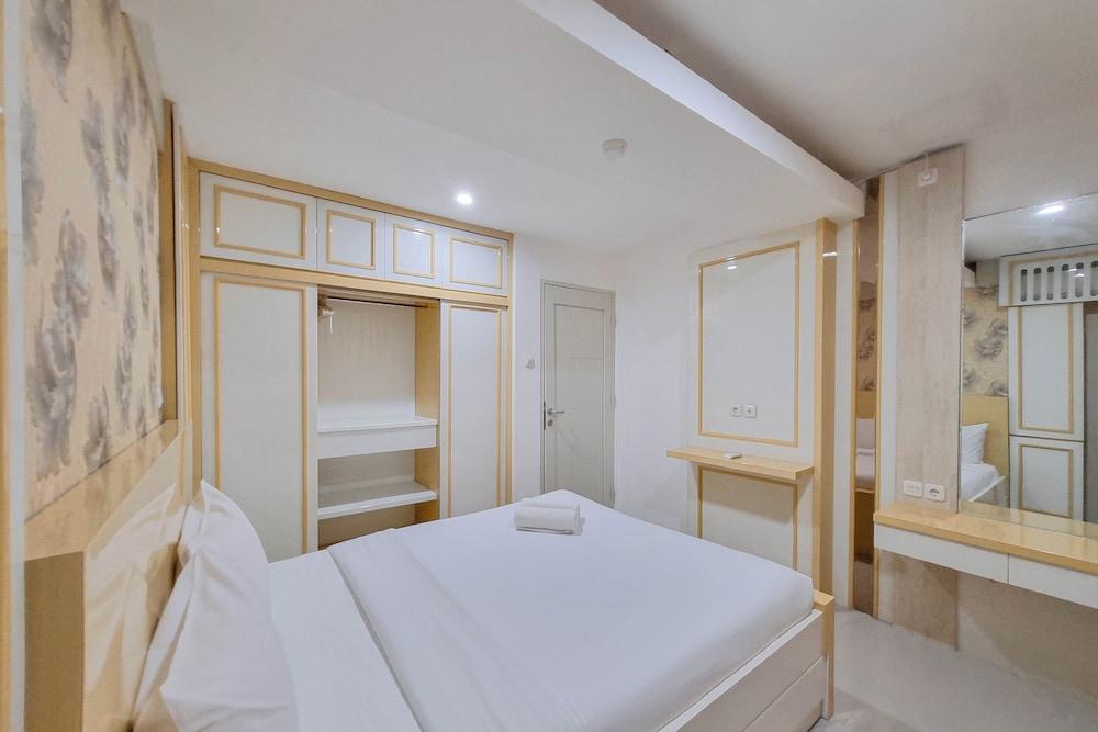 Spacious 2Br At Green Park Yogyakarta Apartment