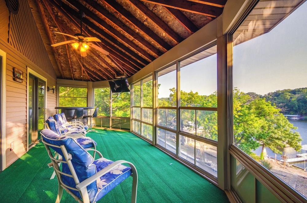 Dock & Prime Location: Lakefront Osage Beach Home