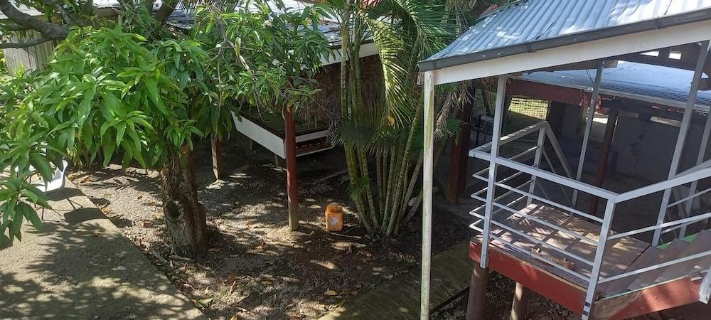 Room-charming Dorm Room in Tonge Fiji wi
