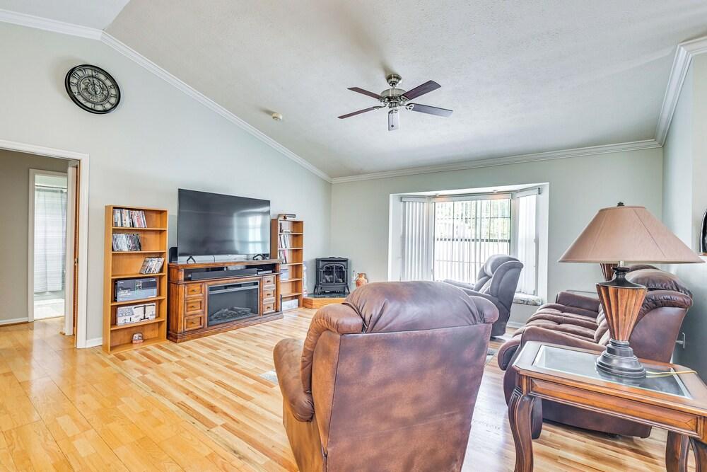 Golf Course Views! Home 10 Mi to Crystal River