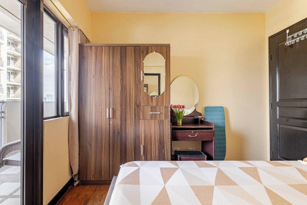 Lovely Skyview Haven -near BGC