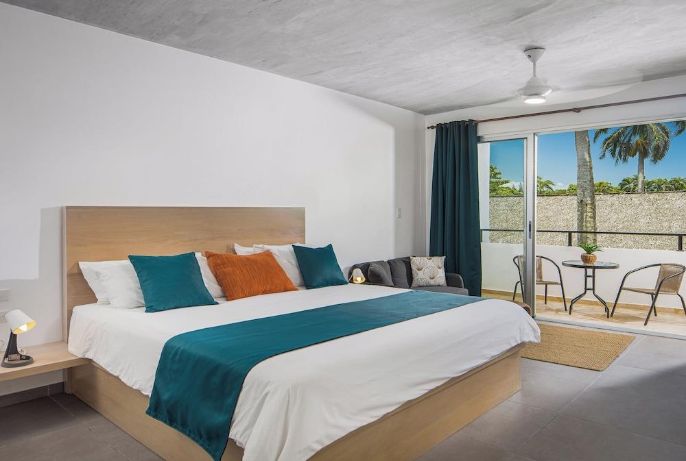 La Curadina Encuentro Surf Resort