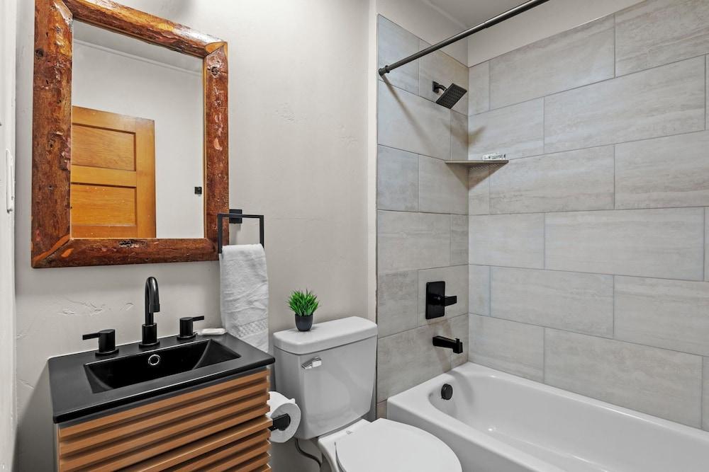 Timber Lodge Cabin 13