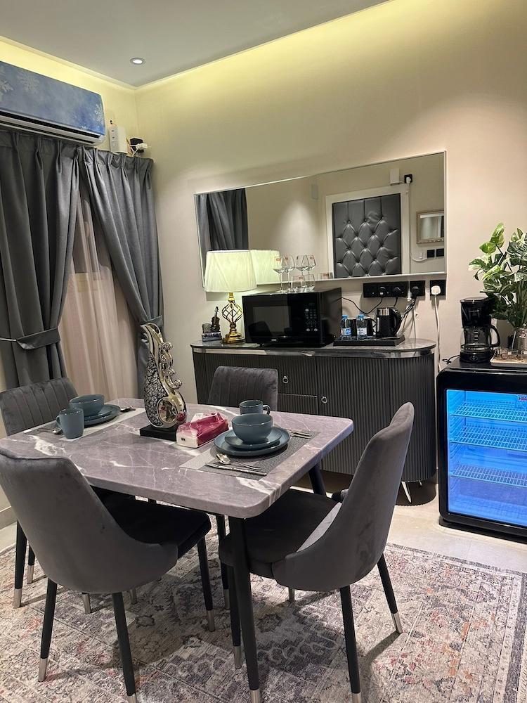 Luxurious apartment in AlQayrawan