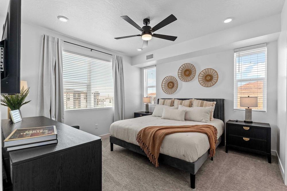 Terra Vista Stay for 8