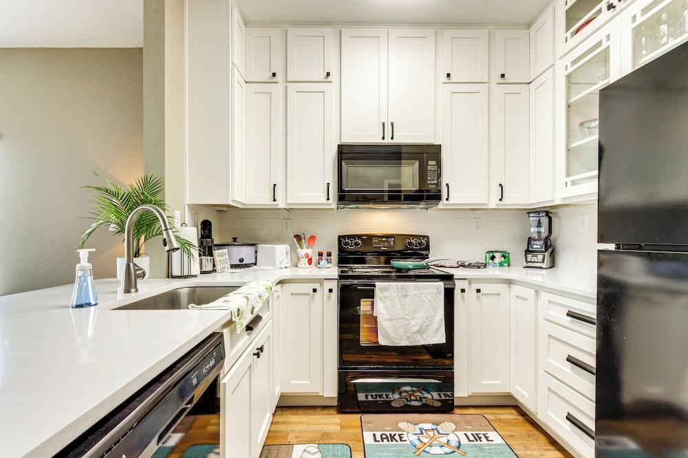 Poolside Bliss & Lake Fun: Monkey Island Retreat!