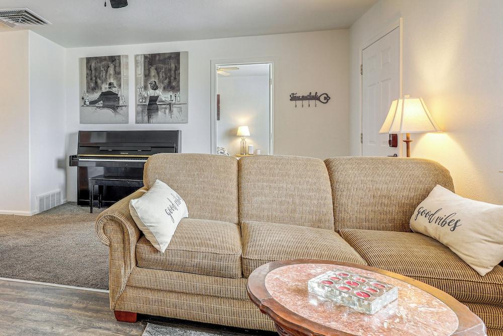 Patio & Mtn Views: Home 5 Mi to Pueblo Reservoir