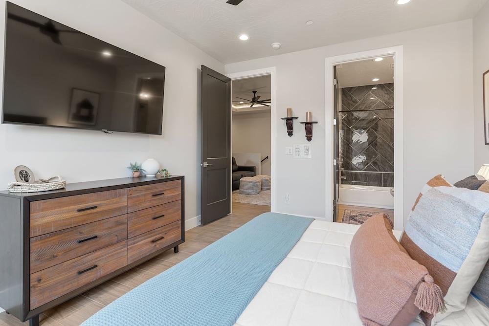 Canyons Edge 3 Bedroom Home