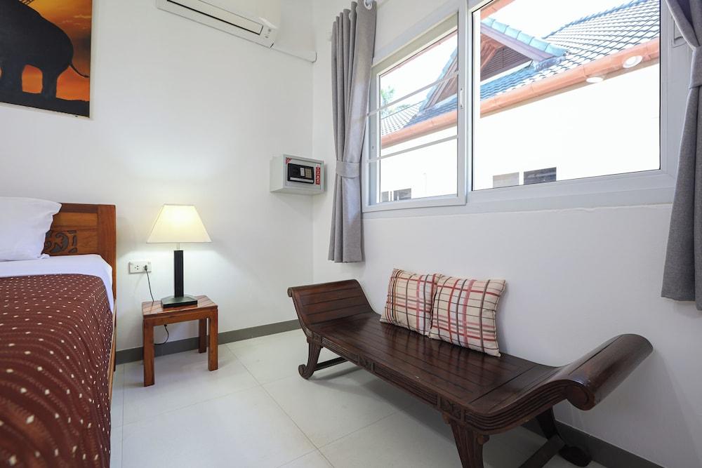 1BR Apt Poolside Near Yanui Beach V201