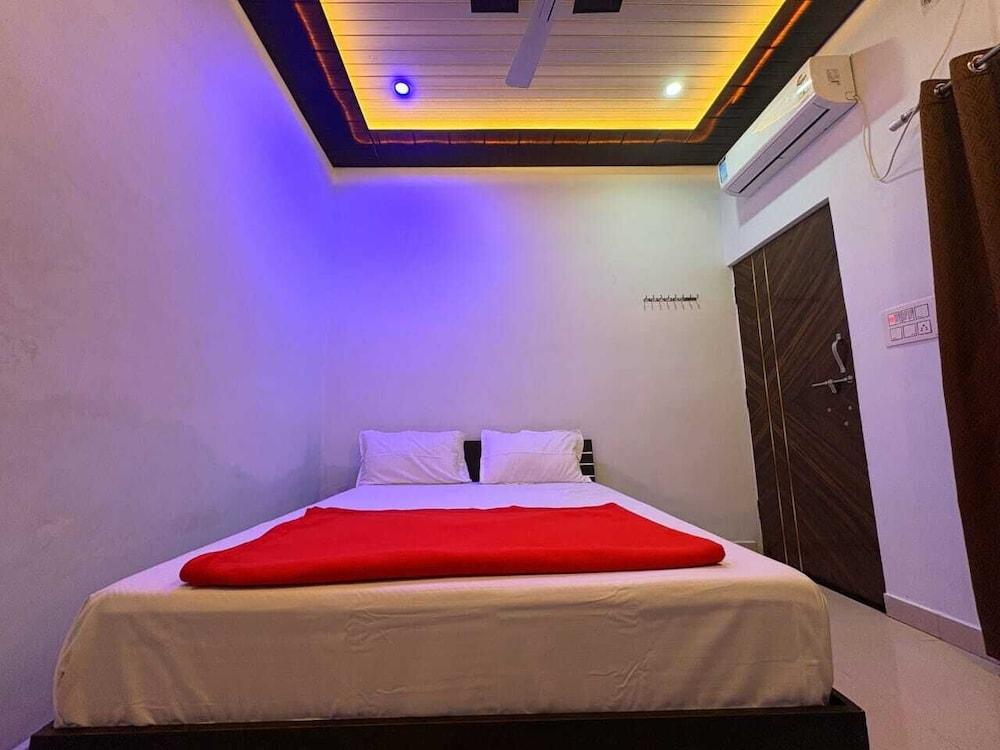 Sumedha Galaxy Inn