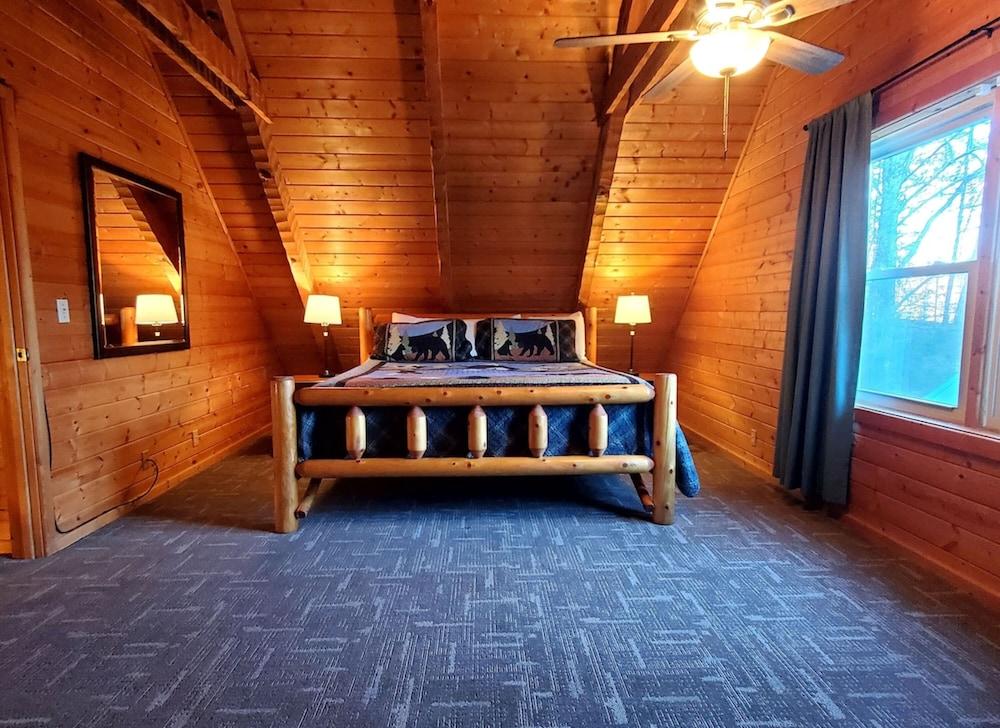 Private yet walking distance to downtown