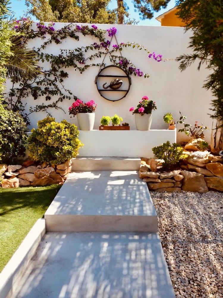 Incredible Views Villa With Private Pool