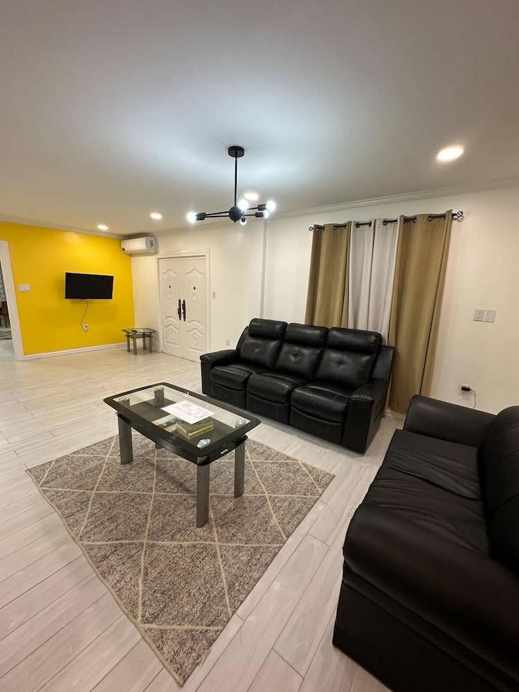 Gentlemen s Suite 3 Bedroom