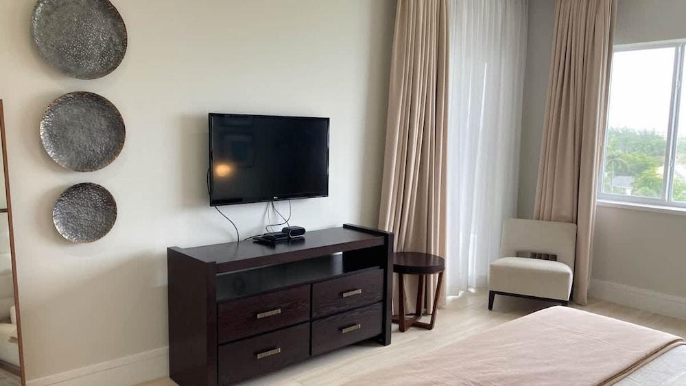 5th Floor Condo at ONE Cable Beach