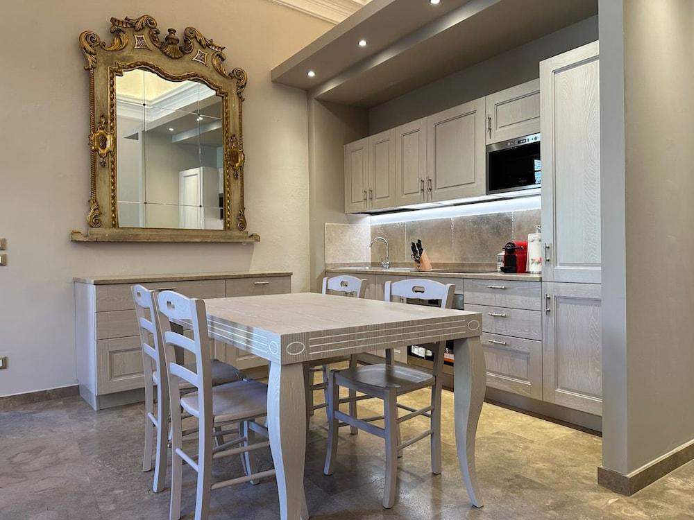 Tuscan Palace - Venturi Apartment