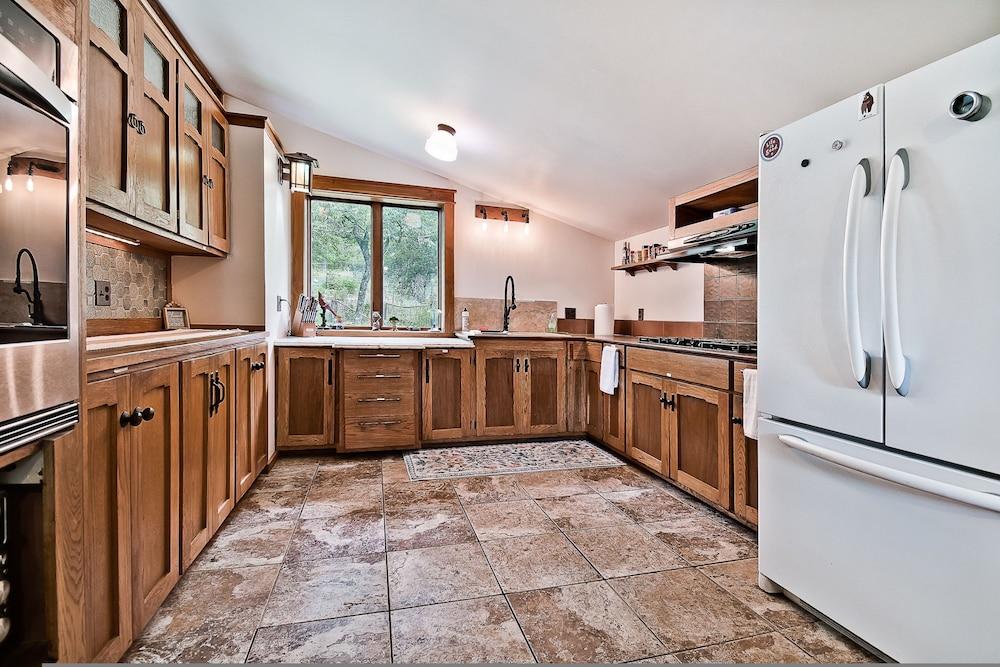 Whispering Hollow in Eureka Springs